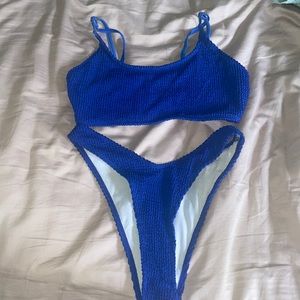Adorable blue rippled bikini set size medium